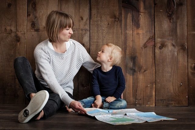 子供と女性